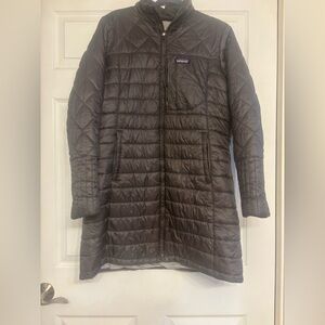 Patagonia Women's Dark Gray Quilted Puffer Jacket